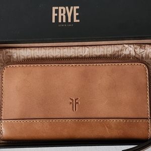 Frye Harness Zipper Wallet